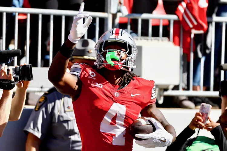 Ohio State WR Smith matches school record with 4 TD catches